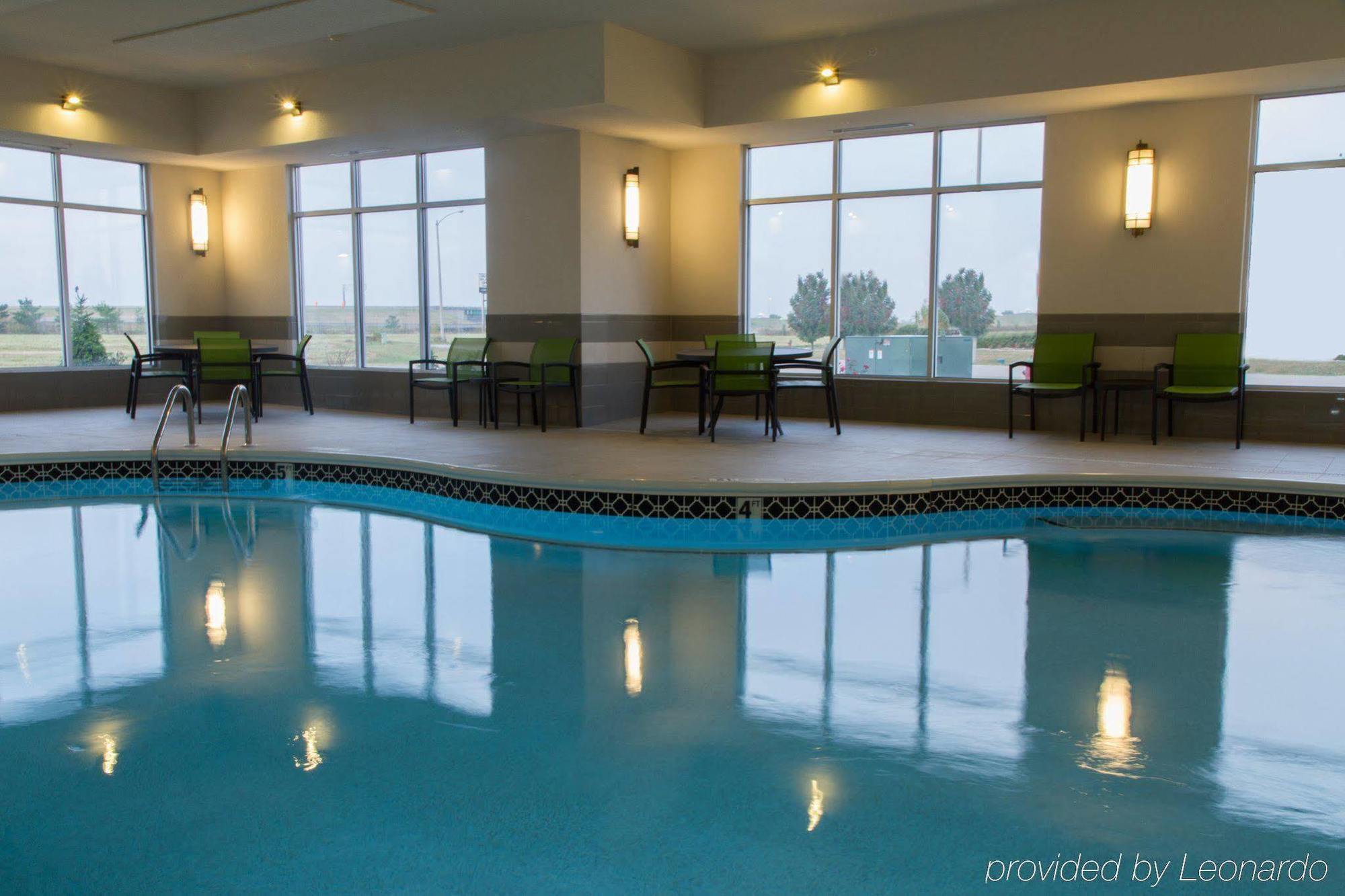 Holiday Inn Express & Suites Litchfield By Ihg Exterior foto