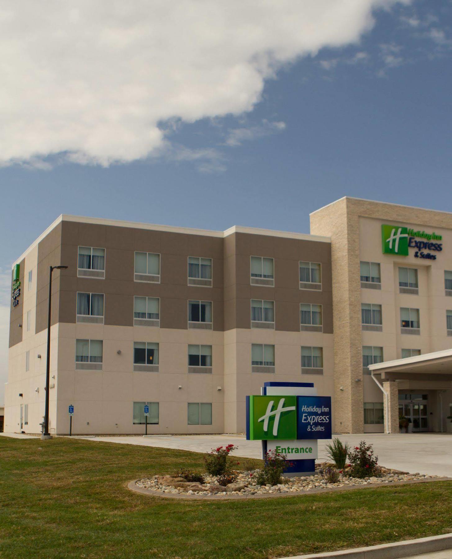 Holiday Inn Express & Suites Litchfield By Ihg Exterior foto